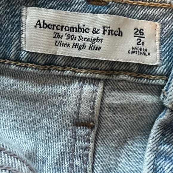 abercrombie jeans ! - Picture 2 of 4